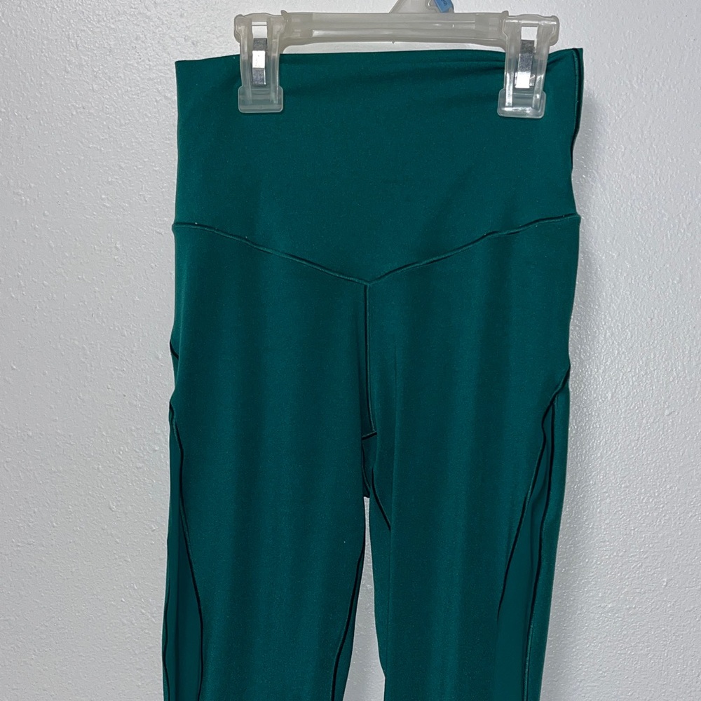 Aerie green flare Leggings